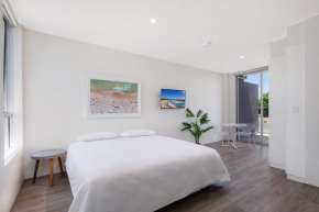 Bondi Beach Studio Penthouse Suite + Balcony